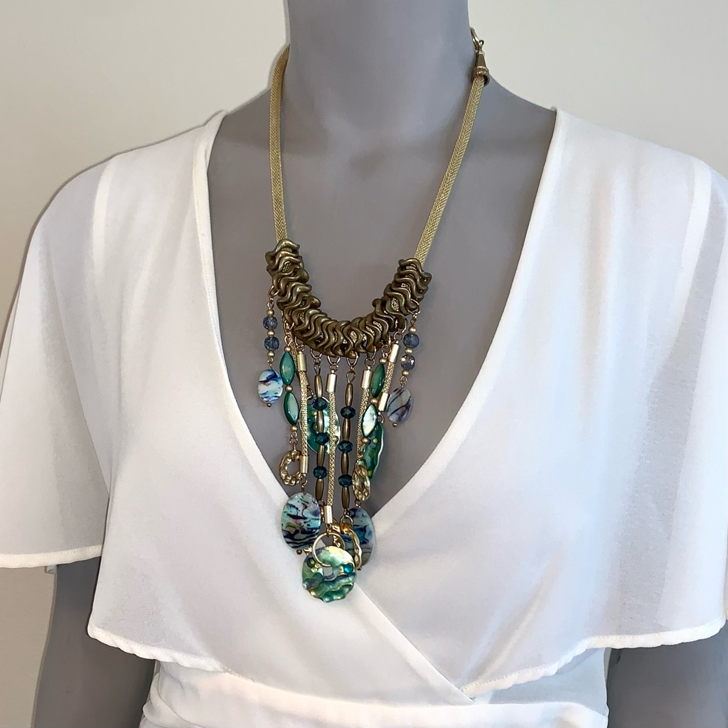Nwot Gold Turquoise Chunky Necklace Beaded, Seashell, Hanging Statement Jewelry